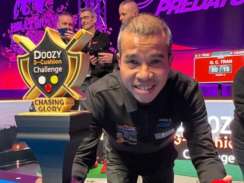 Trần Quyết Chiến gây tiếng vang tại Pháp: Lên ngôi thuyết phục, truyền thông quốc tế dành “mỹ từ” 5 Trần Quyết Chiến đạt điểm rơi phong độ tại Blois 3-Cushion Masters 2025.