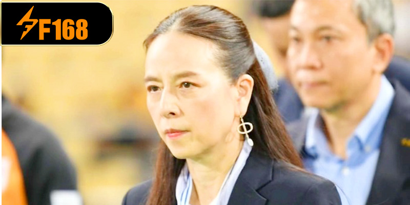 Madam Pang “sốc tận xương tủy” sau cú thua ngược của U22 Thái Lan trước U22 Việt Nam: Hai từ ngắn mà nặng như đá 6 Madam Pang đau lòng vì Thái Lan thua ngược Việt Nam